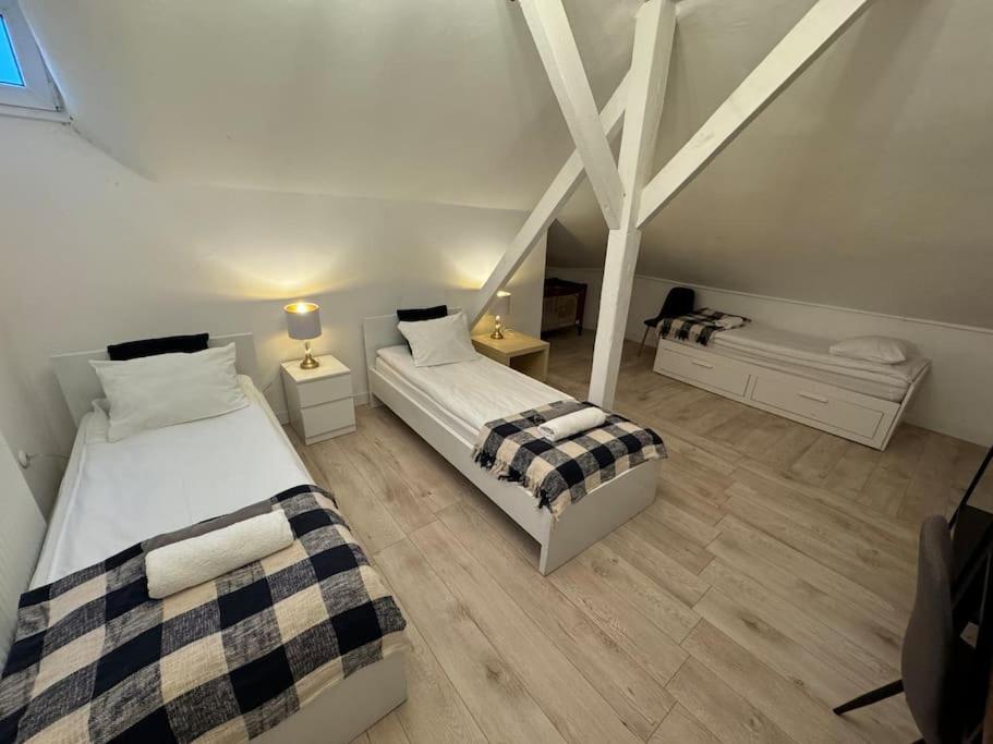 Chillout Apart 4 Bedrooms Varsavia Esterno foto