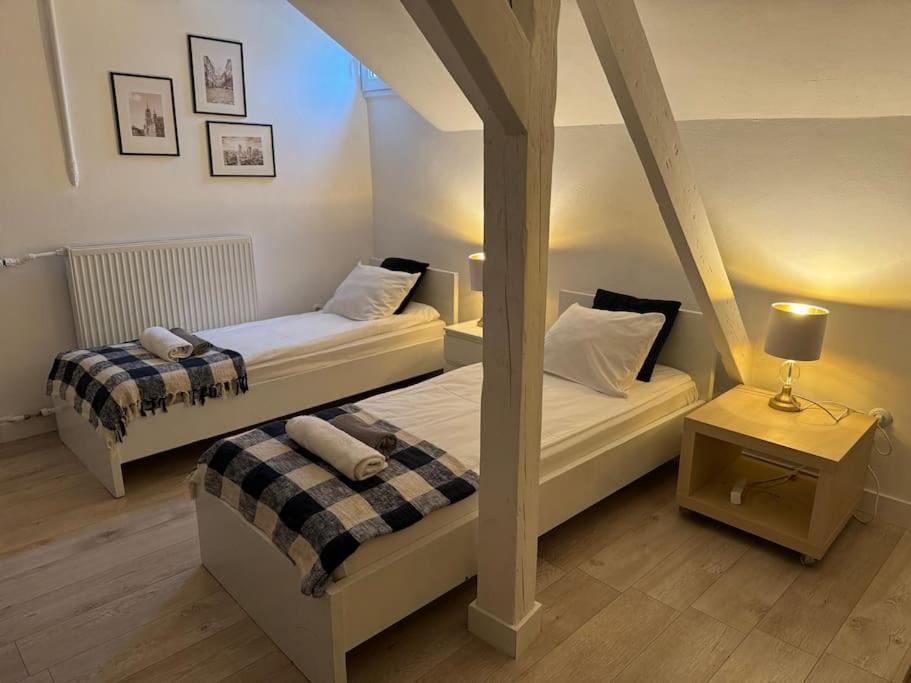Chillout Apart 4 Bedrooms Varsavia Esterno foto